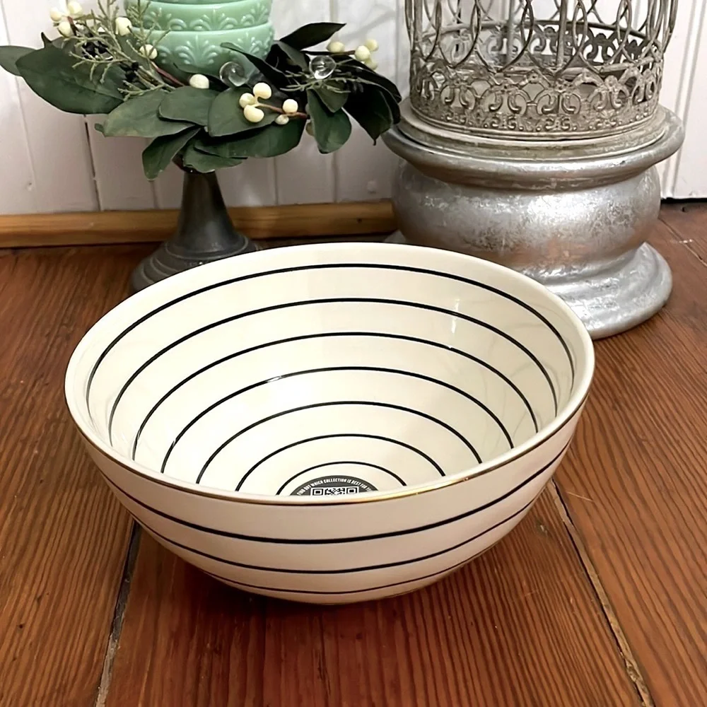 New Thyme And Table Large Soup or Serving Bowl Lines - Picture 5 of 5